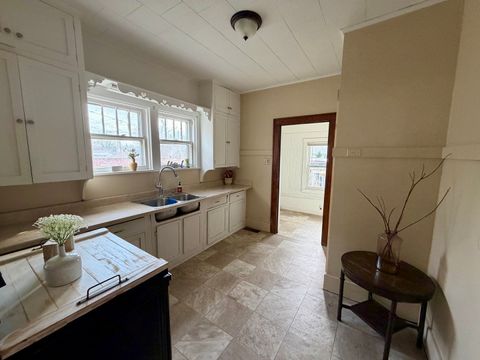 Tiny photo for 806 N 3rd Street, Clinton, IA 52732 (MLS # 12601458)