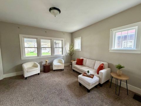 Tiny photo for 806 N 3rd Street, Clinton, IA 52732 (MLS # 12601458)