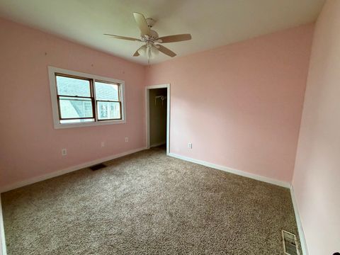 Tiny photo for 806 N 3rd Street, Clinton, IA 52732 (MLS # 12601458)