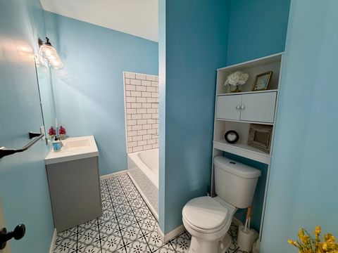 Tiny photo for 806 N 3rd Street, Clinton, IA 52732 (MLS # 12601458)