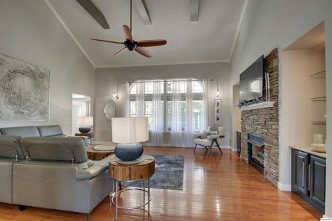 Tiny photo for 1532 Winsor Dr. Dr, Quincy, IL 62305 (MLS # 12494429)