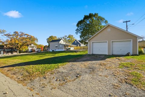 Tiny photo for 1313 Elizabeth Street, Joliet, IL 60435 (MLS # 12539426)