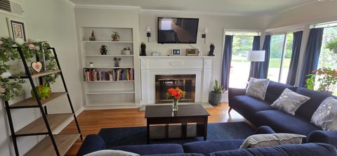 Tiny photo for 1278 E River Drive, Des Plaines, IL 60018 (MLS # 12395510)