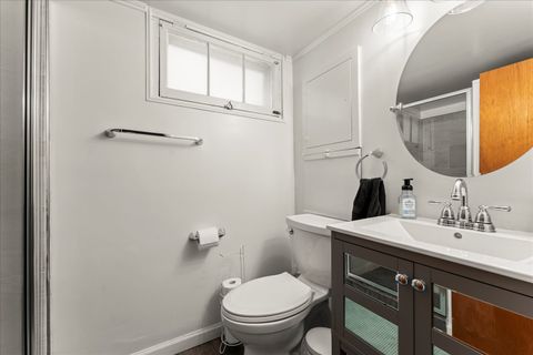 Tiny photo for 805 W Indiana Avenue, Urbana, IL 61801 (MLS # 12474124)