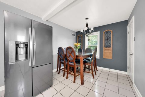 Tiny photo for 10045 S Kostner Avenue, Oak Lawn, IL 60453 (MLS # 12371110)