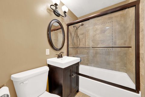 Tiny photo for 10045 S Kostner Avenue, Oak Lawn, IL 60453 (MLS # 12371110)