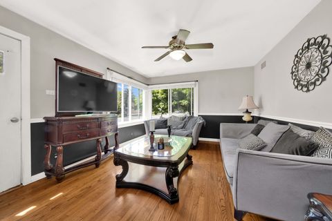 Tiny photo for 10045 S Kostner Avenue, Oak Lawn, IL 60453 (MLS # 12371110)