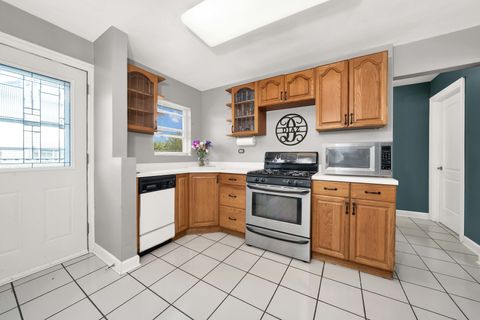 Tiny photo for 10045 S Kostner Avenue, Oak Lawn, IL 60453 (MLS # 12371110)