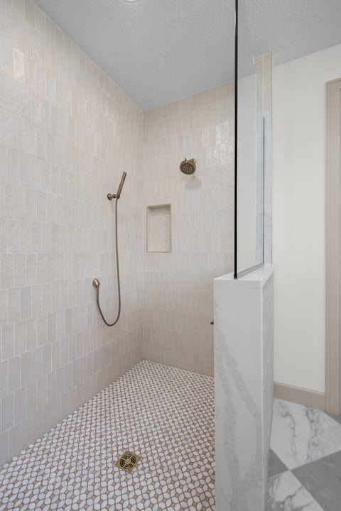Tiny photo for 7131 Alvie Lane, Bettendorf, IA 52722 (MLS # 12696568)