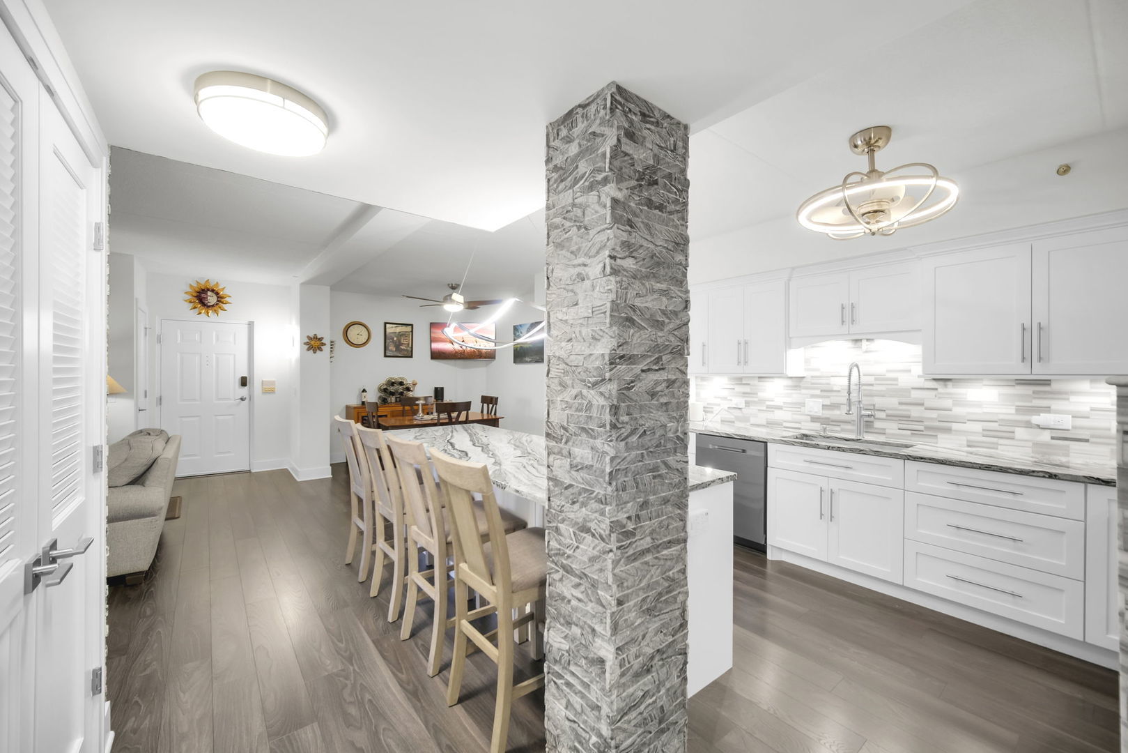 16001 S 88th Avenue 204