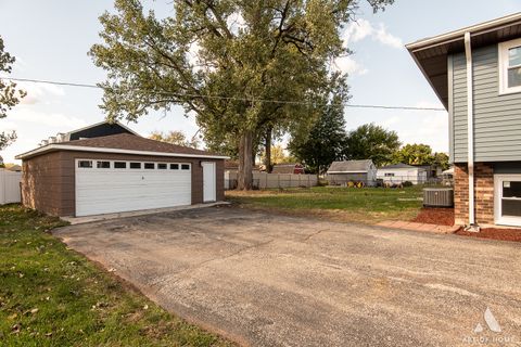 Tiny photo for 10956 S Nagle Avenue, Worth, IL 60482 (MLS # 12532424)
