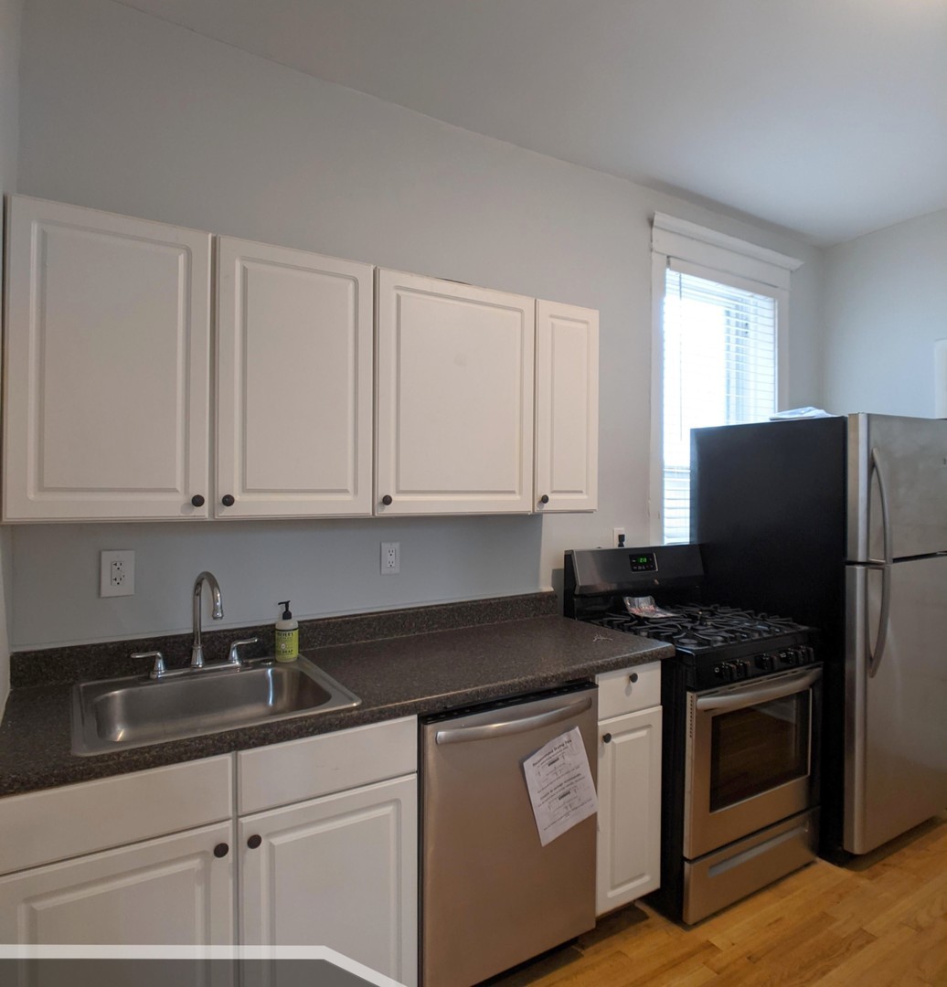 3544 N Halsted Street 2R