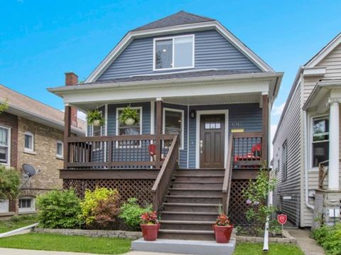 Photo of 5719 W Dakin Street, Chicago, IL 60634 (MLS # 12636302)