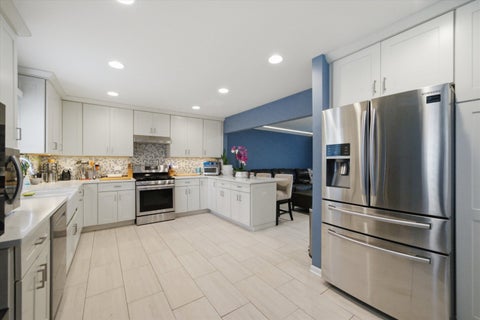 Tiny photo for 626 E Golf Road, Libertyville, IL 60048 (MLS # 12789400)