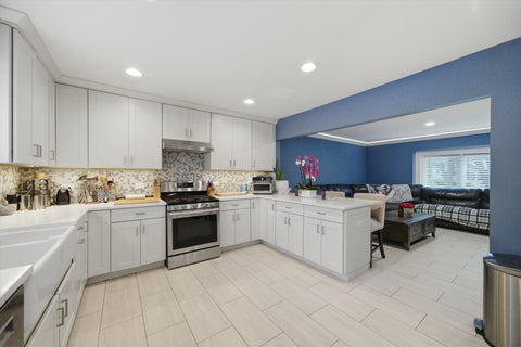 Tiny photo for 626 E Golf Road, Libertyville, IL 60048 (MLS # 12789400)