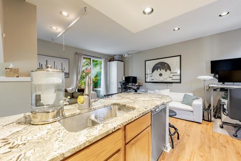 Tiny photo for 1200 S Federal Street #C, Chicago, IL 60605 (MLS # 12466666)