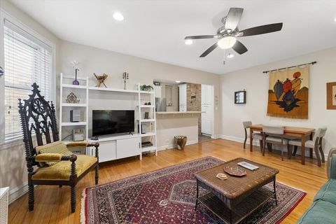 Tiny photo for 6650 N Glenwood Avenue #1S, Chicago, IL 60626 (MLS # 12575829)