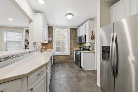 Tiny photo for 6650 N Glenwood Avenue #1S, Chicago, IL 60626 (MLS # 12575829)