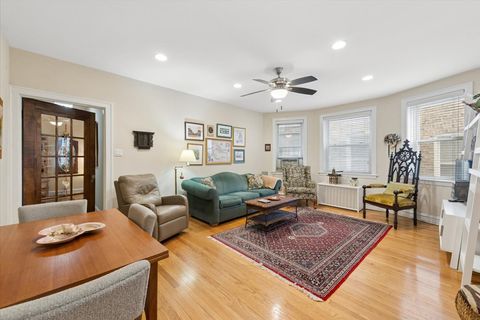 Tiny photo for 6650 N Glenwood Avenue #1S, Chicago, IL 60626 (MLS # 12575829)