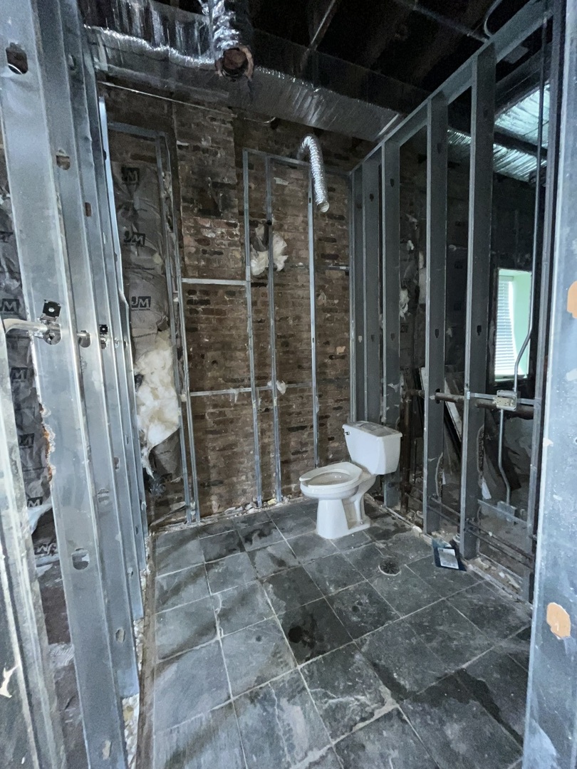 10019 S WESTERN Avenue