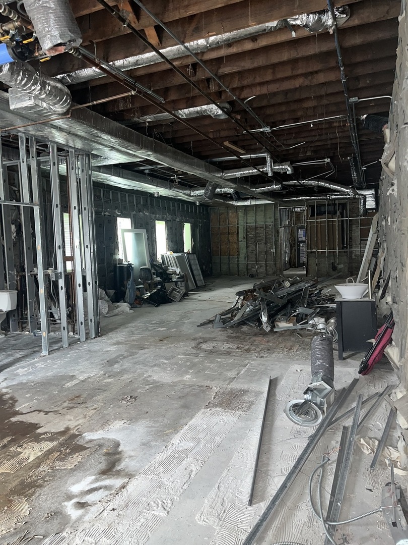 10019 S WESTERN Avenue