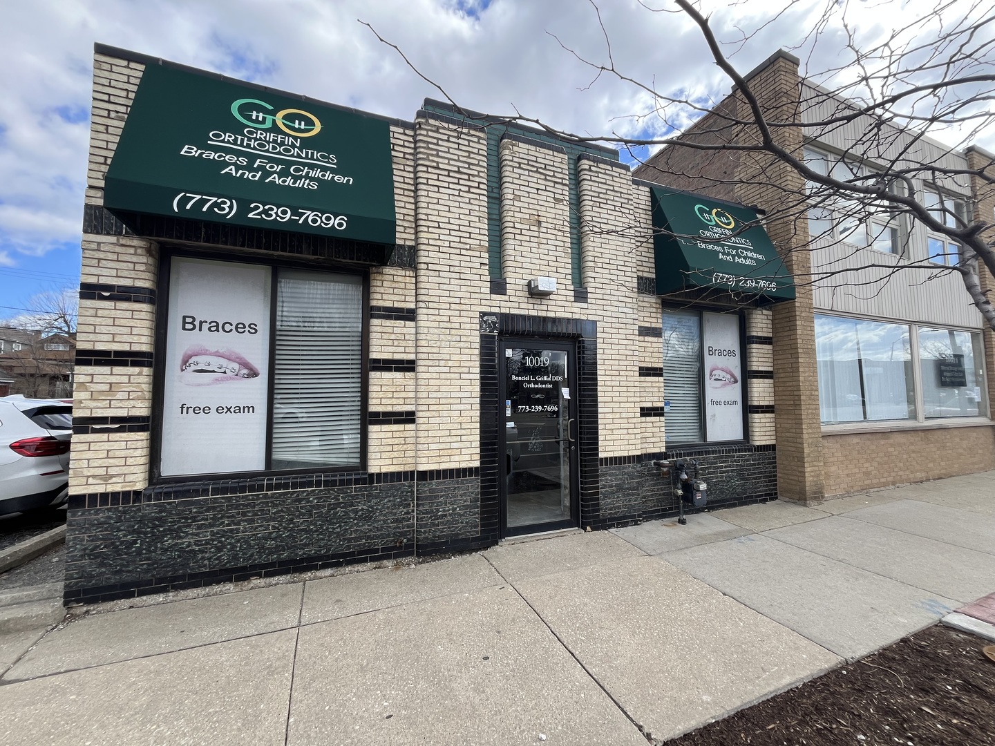 10019 S WESTERN Avenue