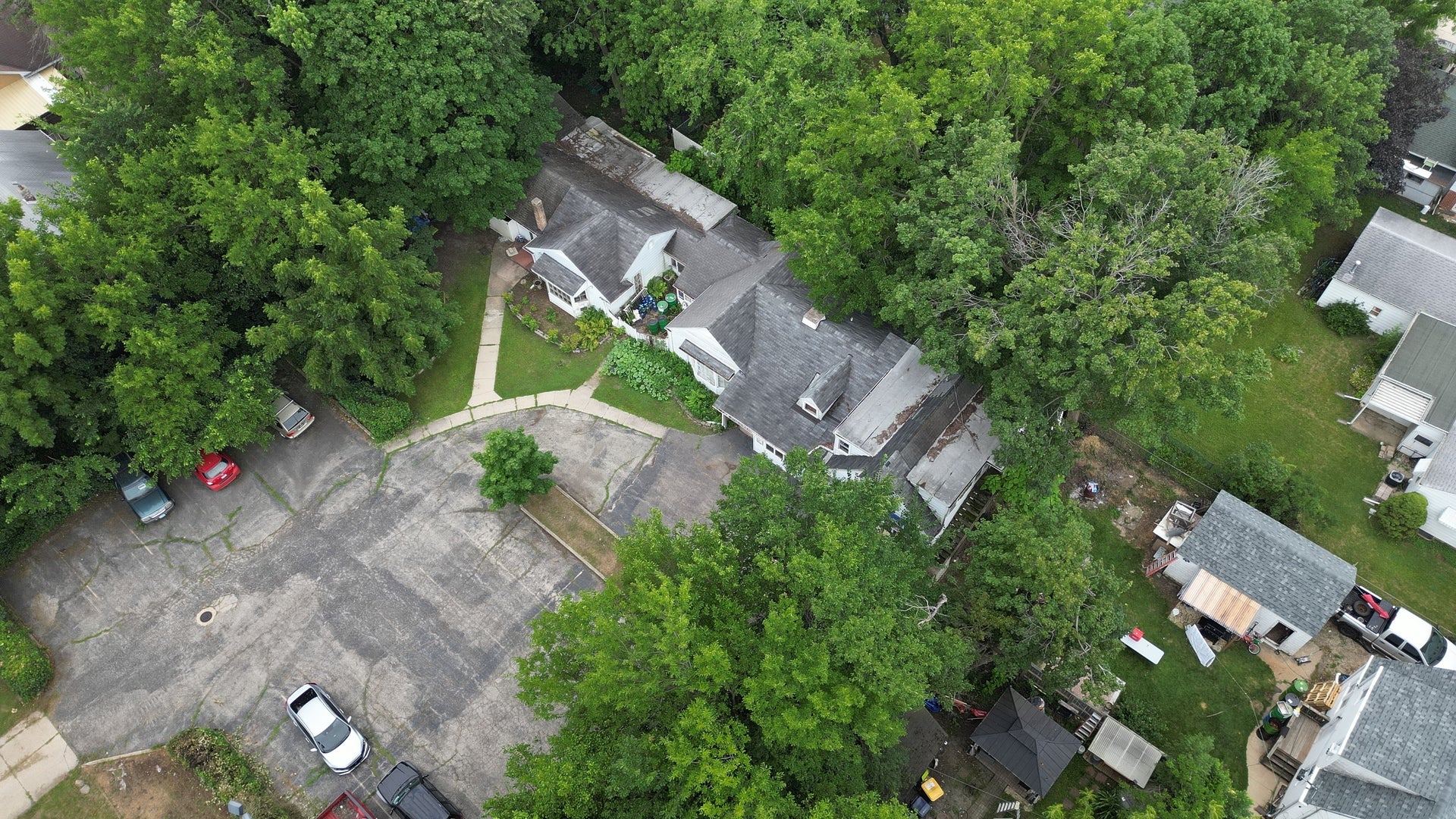 230 N McLean Boulevard