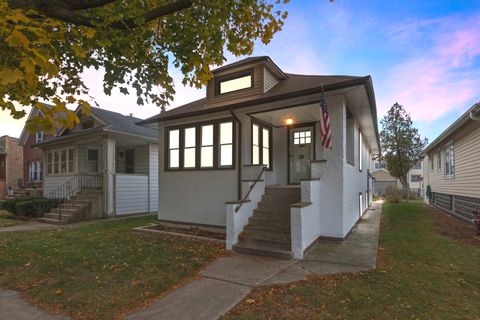Photo of 4040 N Meade Avenue, Chicago, IL 60634 (MLS # 12518212)