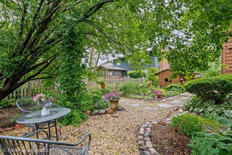 Tiny photo for 1102 N Pepper Tree Drive, Palatine, IL 60067 (MLS # 12673269)