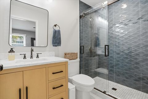 Tiny photo for 1109 Whitman Place, Vernon Hills, IL 60061 (MLS # 12660398)