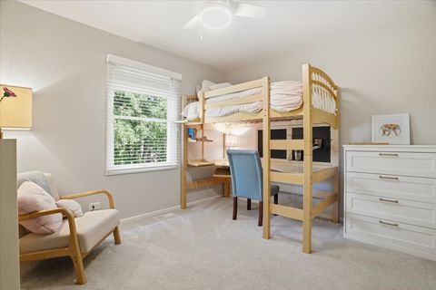 Tiny photo for 1109 Whitman Place, Vernon Hills, IL 60061 (MLS # 12660398)