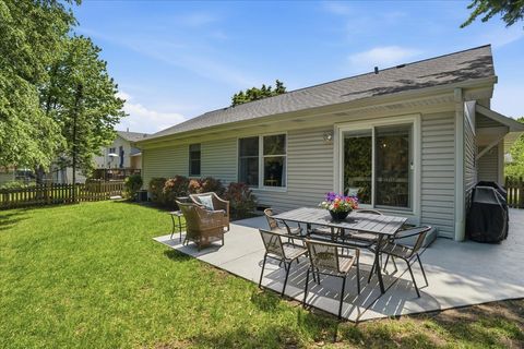 Tiny photo for 1109 Whitman Place, Vernon Hills, IL 60061 (MLS # 12660398)