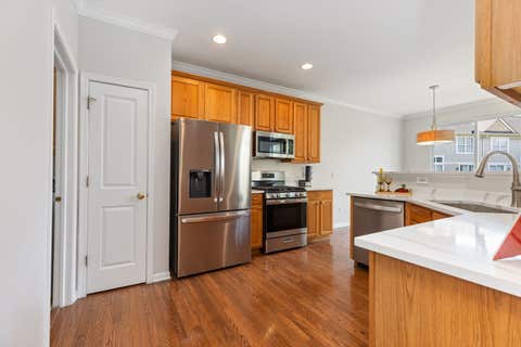 Tiny photo for 487 Vaughn Circle, Aurora, IL 60502 (MLS # 12712084)