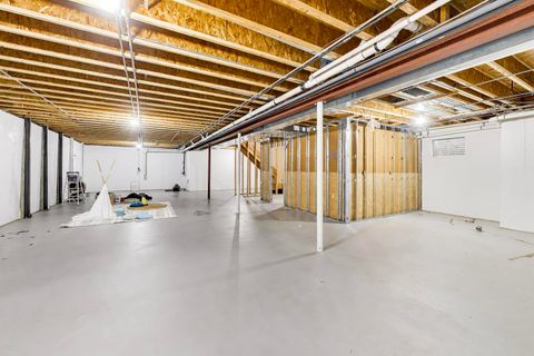 Tiny photo for 421 W Hawthorne Street, Arlington Heights, IL 60004 (MLS # 12602630)