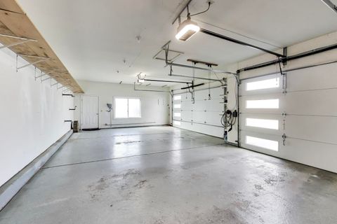 Tiny photo for 421 W Hawthorne Street, Arlington Heights, IL 60004 (MLS # 12602630)