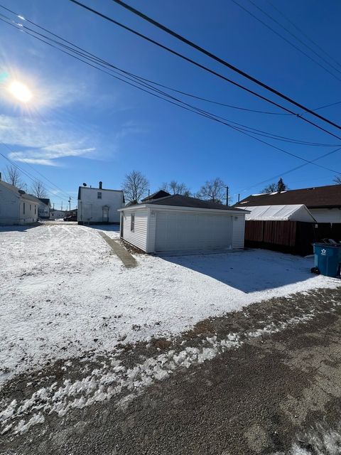 Tiny photo for 485 W Mulberry Street, Kankakee, IL 60901 (MLS # 12547683)