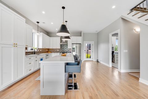 Tiny photo for 1310 N Cleveland Avenue #3, Chicago, IL 60610 (MLS # 12532807)