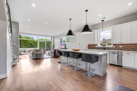 Tiny photo for 1310 N Cleveland Avenue #3, Chicago, IL 60610 (MLS # 12532807)