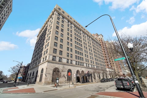 Photo of 2100 N Lincoln Park West Street #6CN, Chicago, IL 60614 (MLS # 12705753)