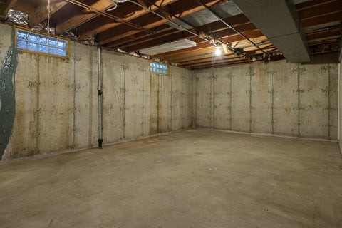 Tiny photo for 823 COOLIDGE Place, Rockford, IL 61107 (MLS # 12794517)