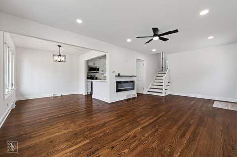 Tiny photo for 7725 NARRAGANSETT Avenue, Burbank, IL 60459 (MLS # 12709098)