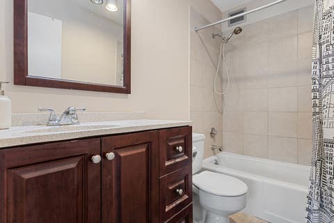 Tiny photo for 2005 S Finley Road #103, Lombard, IL 60148 (MLS # 12712106)