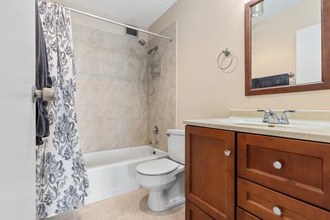 Tiny photo for 2005 S Finley Road #103, Lombard, IL 60148 (MLS # 12712106)