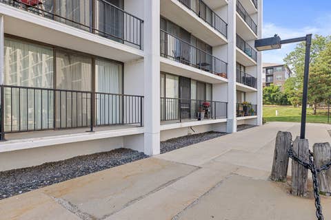Tiny photo for 2005 S Finley Road #103, Lombard, IL 60148 (MLS # 12712106)