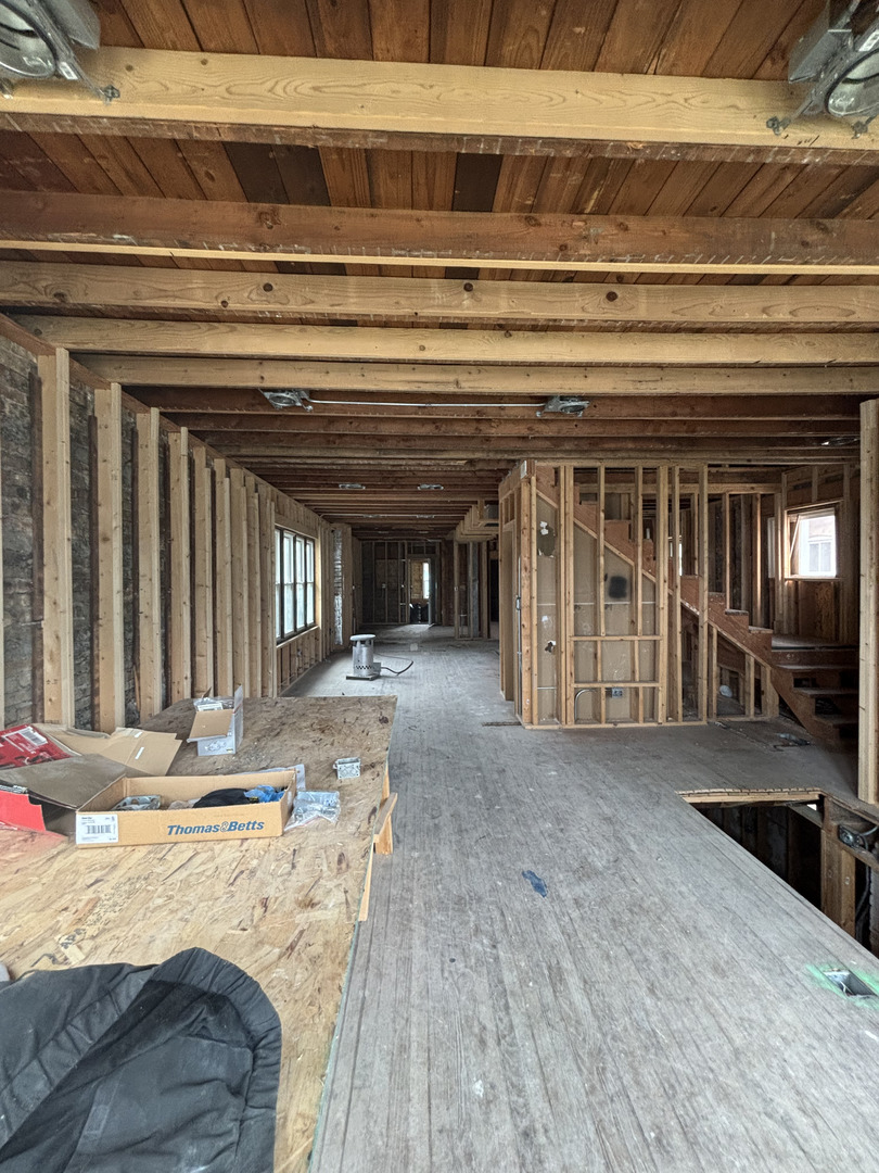 8832 S Marshfield Avenue