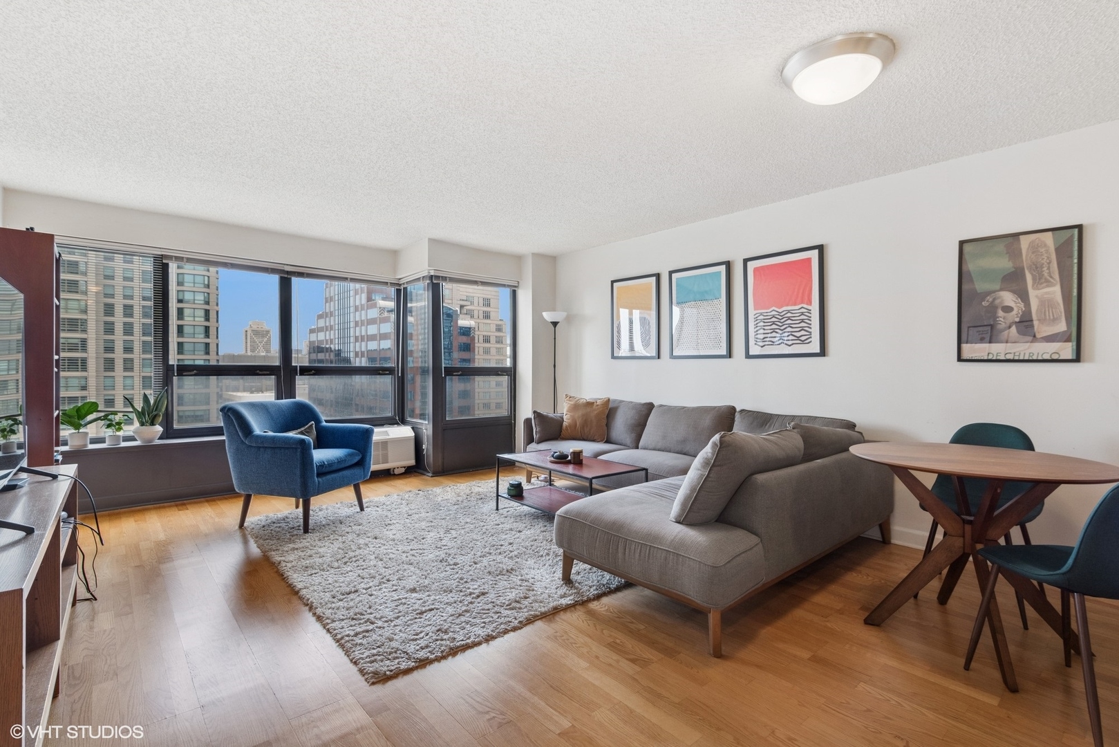 30 E Huron Street 3901