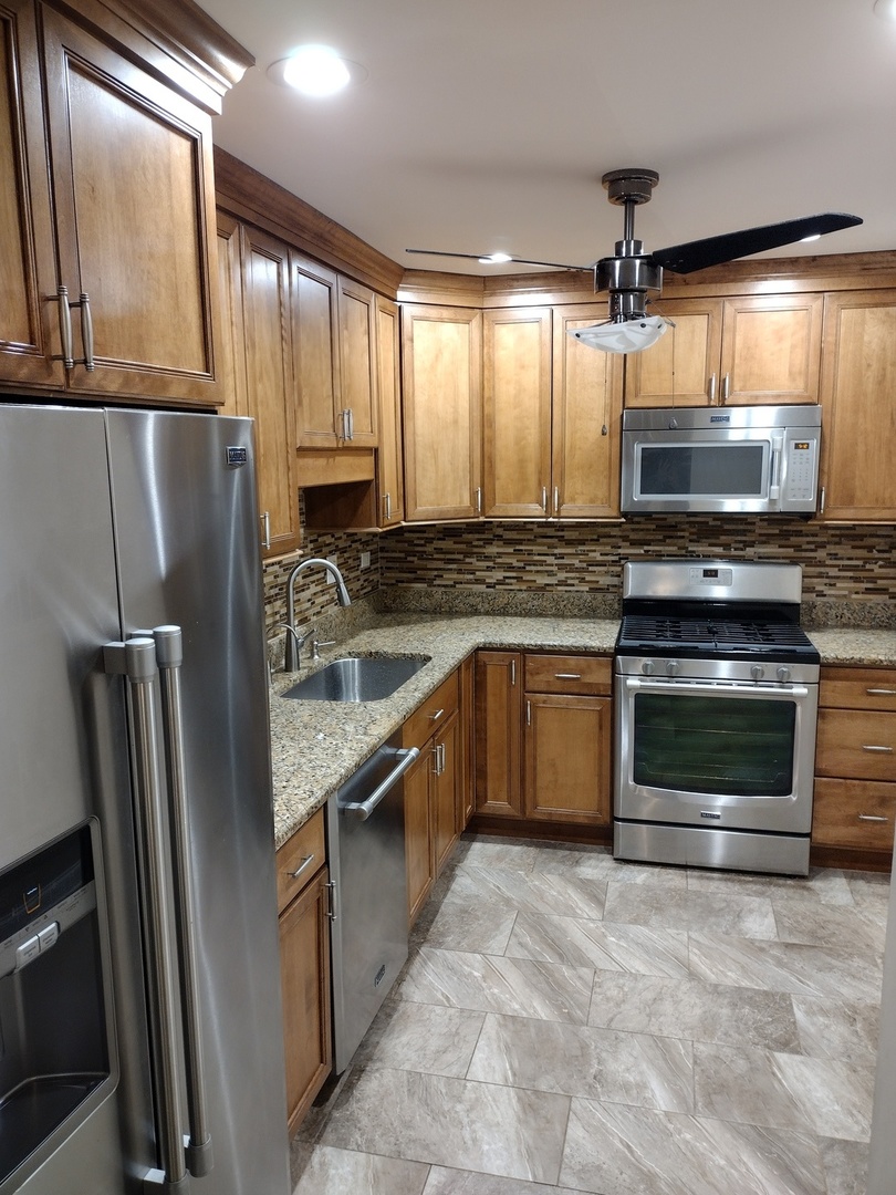 263 S Clubhouse Drive 108