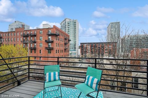 Tiny photo for 1525 S Michigan Avenue #405, Chicago, IL 60605 (MLS # 12488882)
