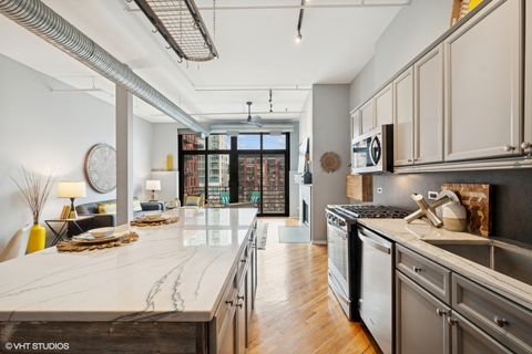 Tiny photo for 1525 S Michigan Avenue #405, Chicago, IL 60605 (MLS # 12488882)