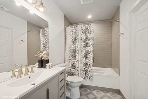 Tiny photo for 1525 S Michigan Avenue #405, Chicago, IL 60605 (MLS # 12488882)